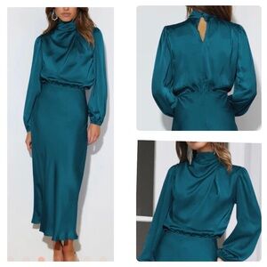 Elegant Teal Satin Dress Medium